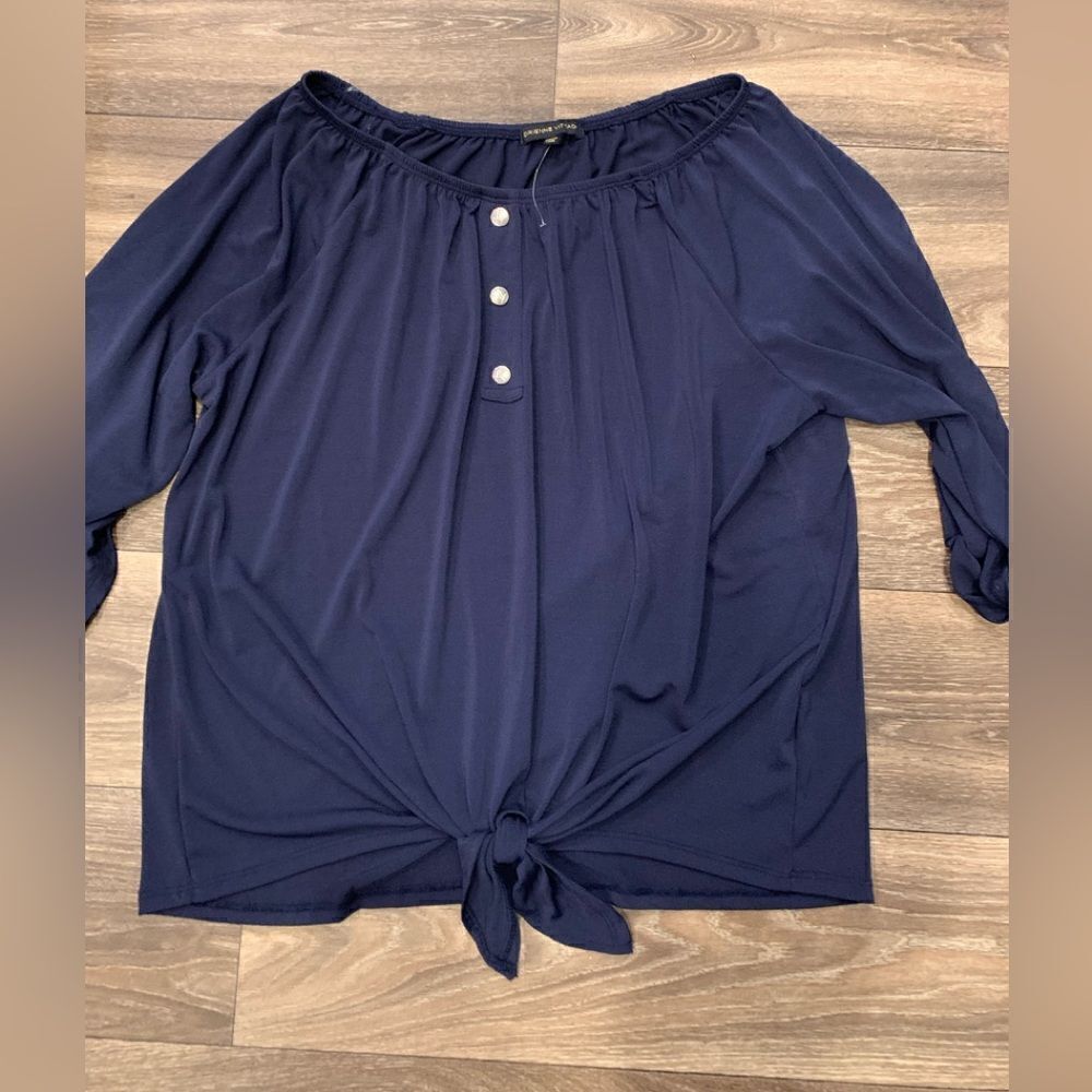 Adrienne Vittadini ladies blouse. Size: XL. Tie-front. NWOT. Navy blue.
